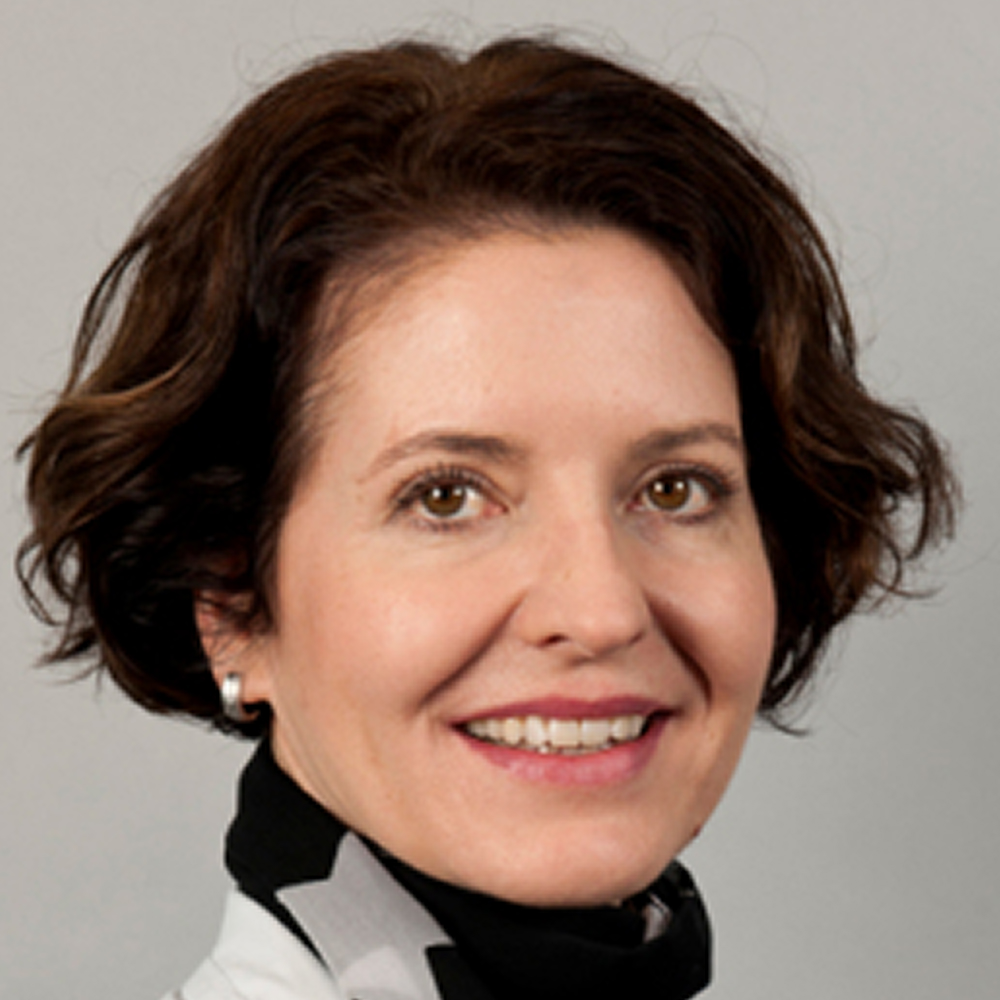 Headshot of Caroline Klaver.